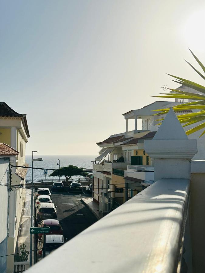 アデヘAtlantic View La Caleta Adejeアパートメント エクステリア 写真
